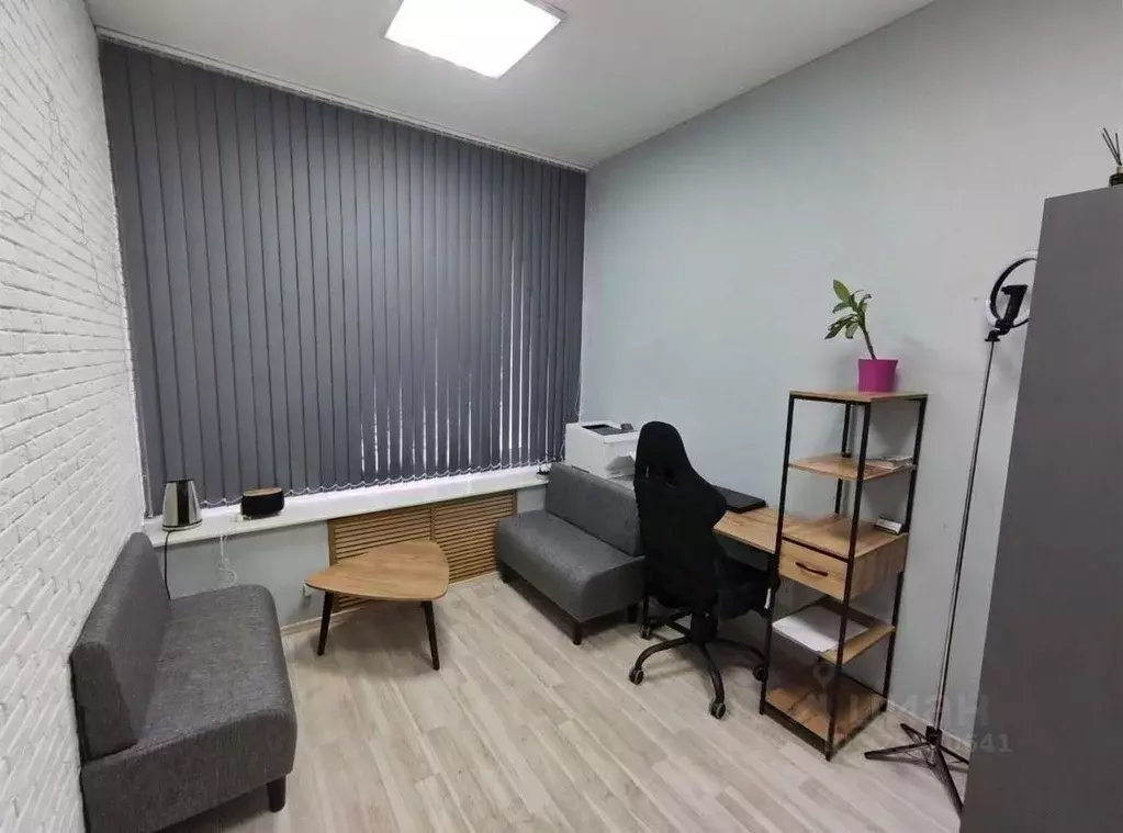 Офис в Коми, Сыктывкар Интернациональная ул., 131 (13 м) - Фото 1