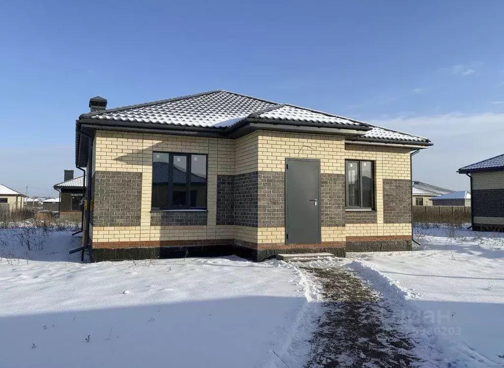 Коттедж в Татарстан, Лаишевский район, Егорьевское с/пос, д. Кзыл-Иль  ... - Фото 1