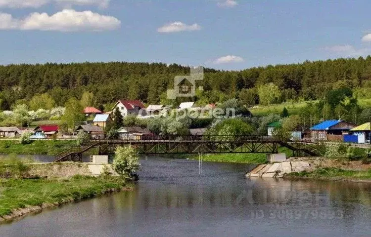 Участок в Свердловская область, Каменский городской округ, д. Шилова ... - Фото 0