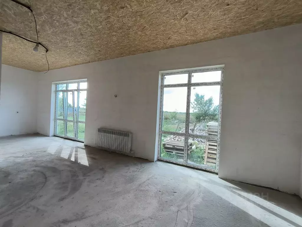 Дом в Оренбургская область, Бузулукский район, Новоалександровский ... - Фото 1