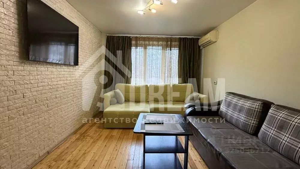 2-к кв. Волгоградская область, Волгоград ул. Космонавтов, 27 (56.7 м) - Фото 1