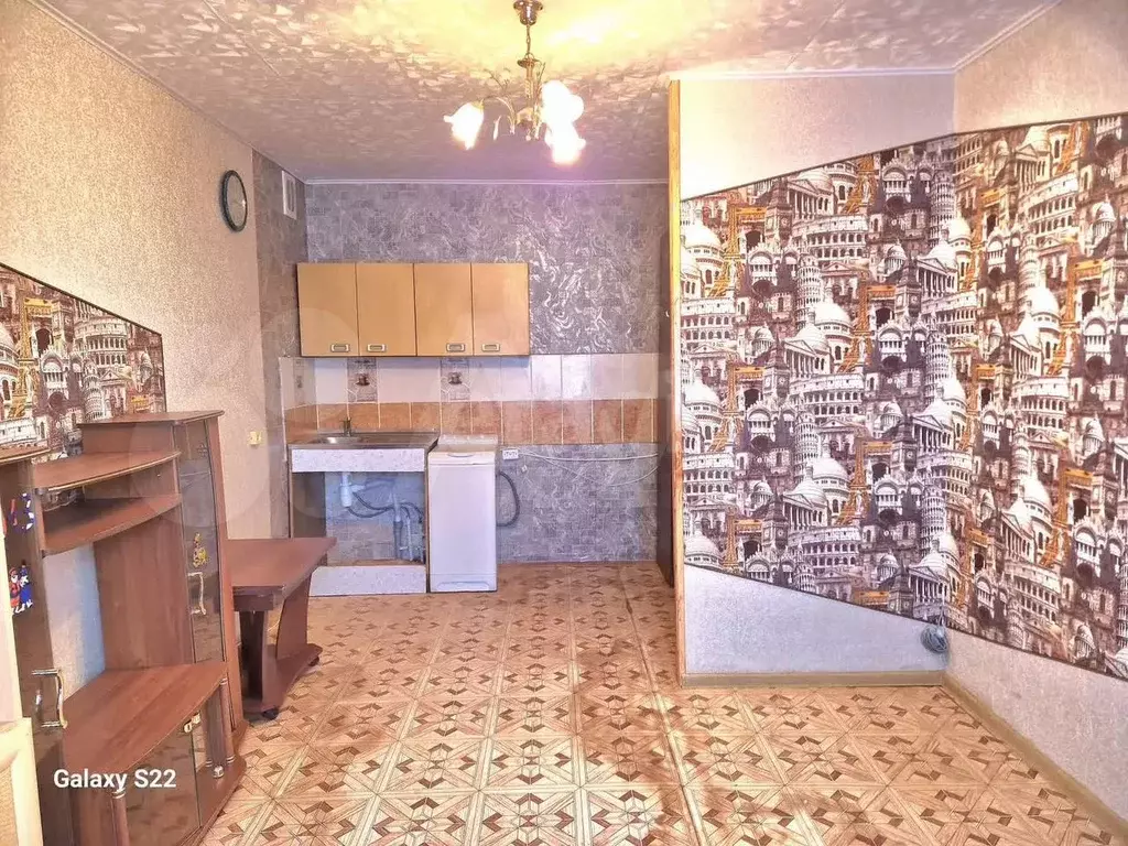 Комната 17,7 м в 1-к., 5/5 эт. - Фото 1