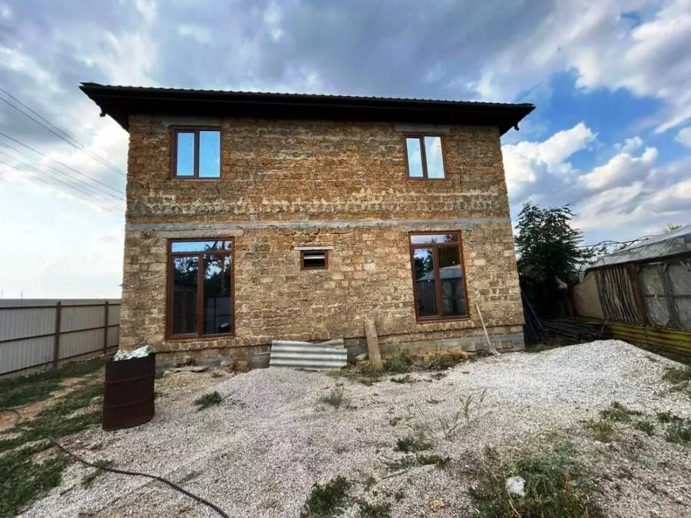 Дом в Крым, Сакский район, Ореховское с/пос, с. Червоное ул. Школьная ... - Фото 2