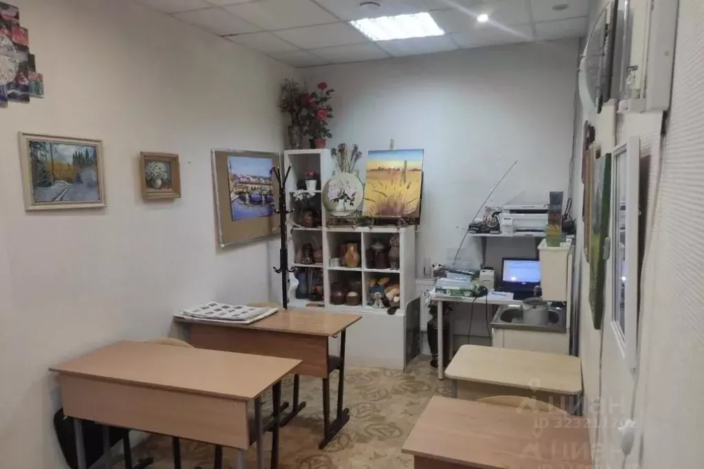 Помещение свободного назначения в Московская область, Красногорск бул. ... - Фото 0