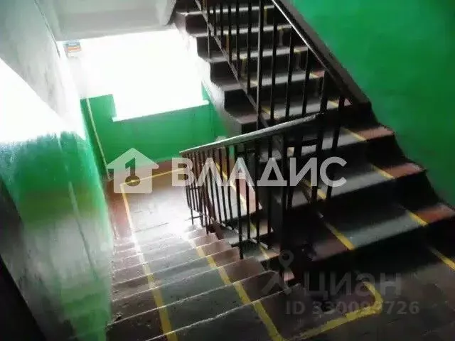 1-к кв. Приморский край, Уссурийск Русская ул., 13 (30.7 м) - Фото 2