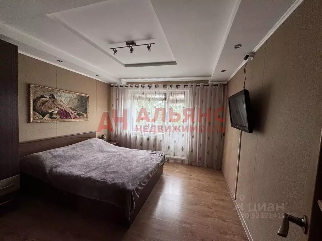 3-к кв. Самарская область, Кинель ул. Маяковского, 80 (59.5 м) - Фото 2