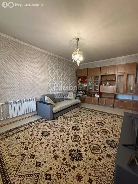 3-комнатная квартира: Астрахань, Жилая улица, 3 (72.3 м) - Фото 1