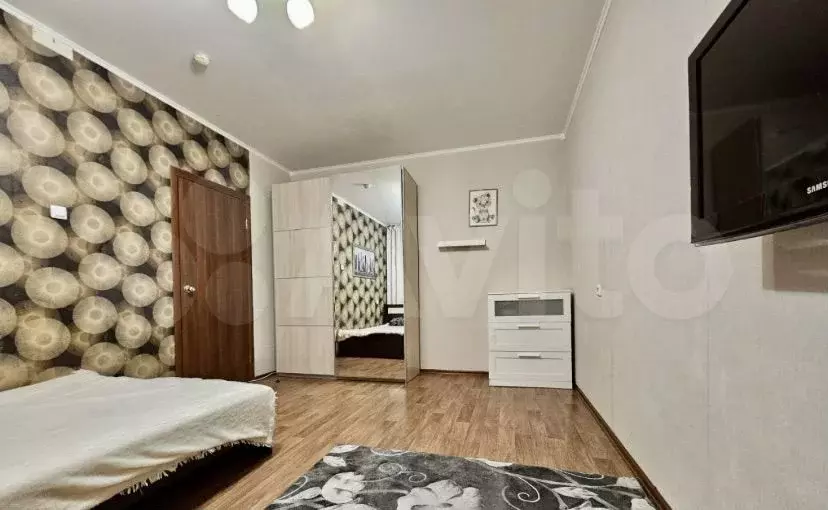 1-к. квартира, 32 м, 9/10 эт. - Фото 1