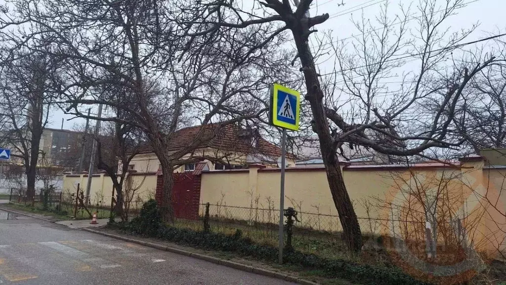 Дом в Крым, Симферополь ул. Батумская, 2 (100 м) - Фото 2