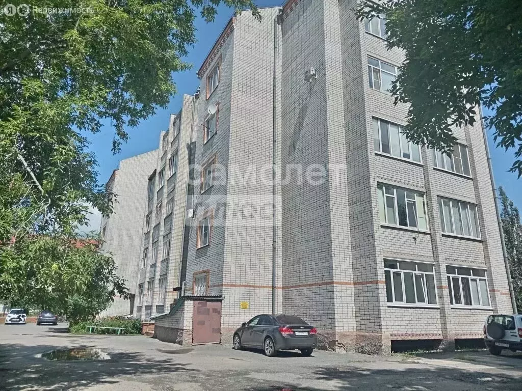 3-комнатная квартира: Ишим, улица Карла Маркса, 24 (82.5 м) - Фото 1