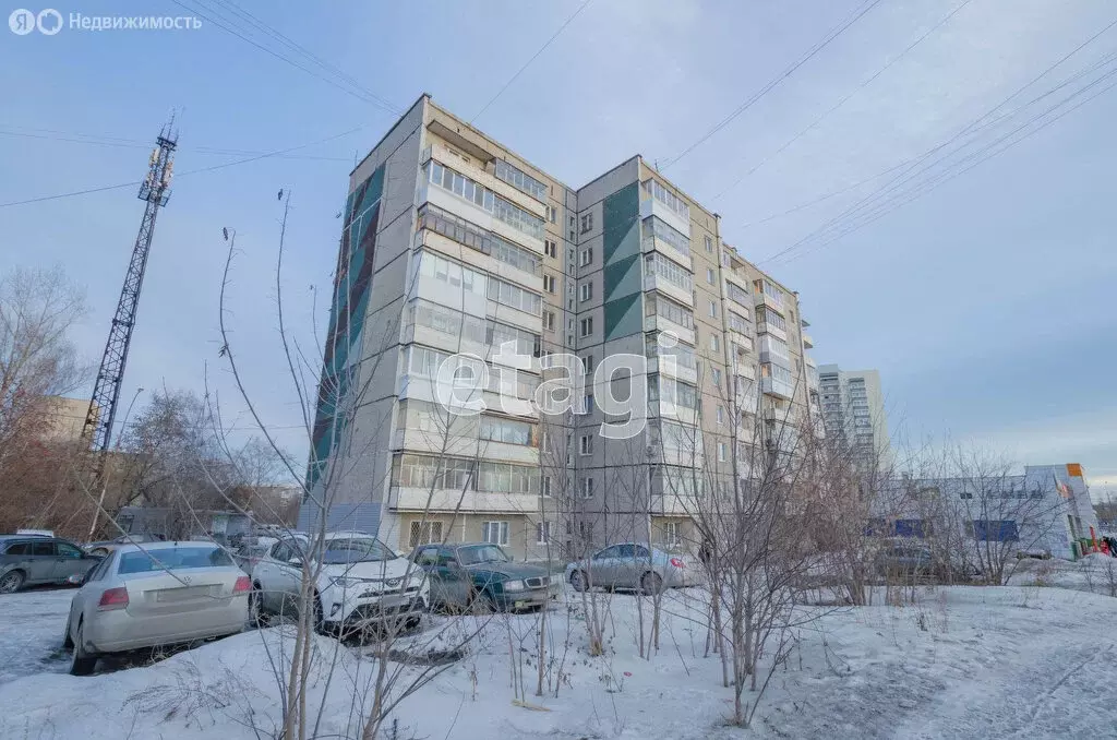 4-комнатная квартира: Нижний Тагил, Красная улица, 10А (81.8 м) - Фото 1