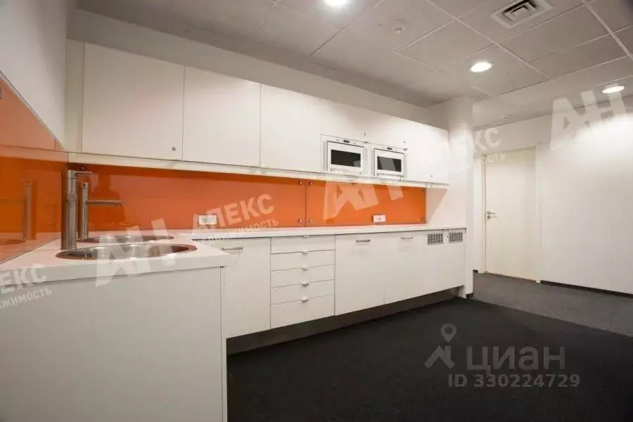 Офис в Москва ул. Двинцев, 12к1А (903 м) - Фото 2