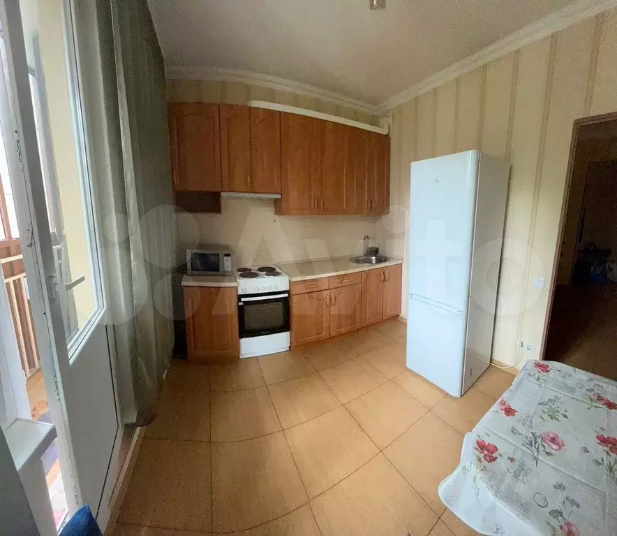 2-к. квартира, 57 м, 3/17 эт. - Фото 0