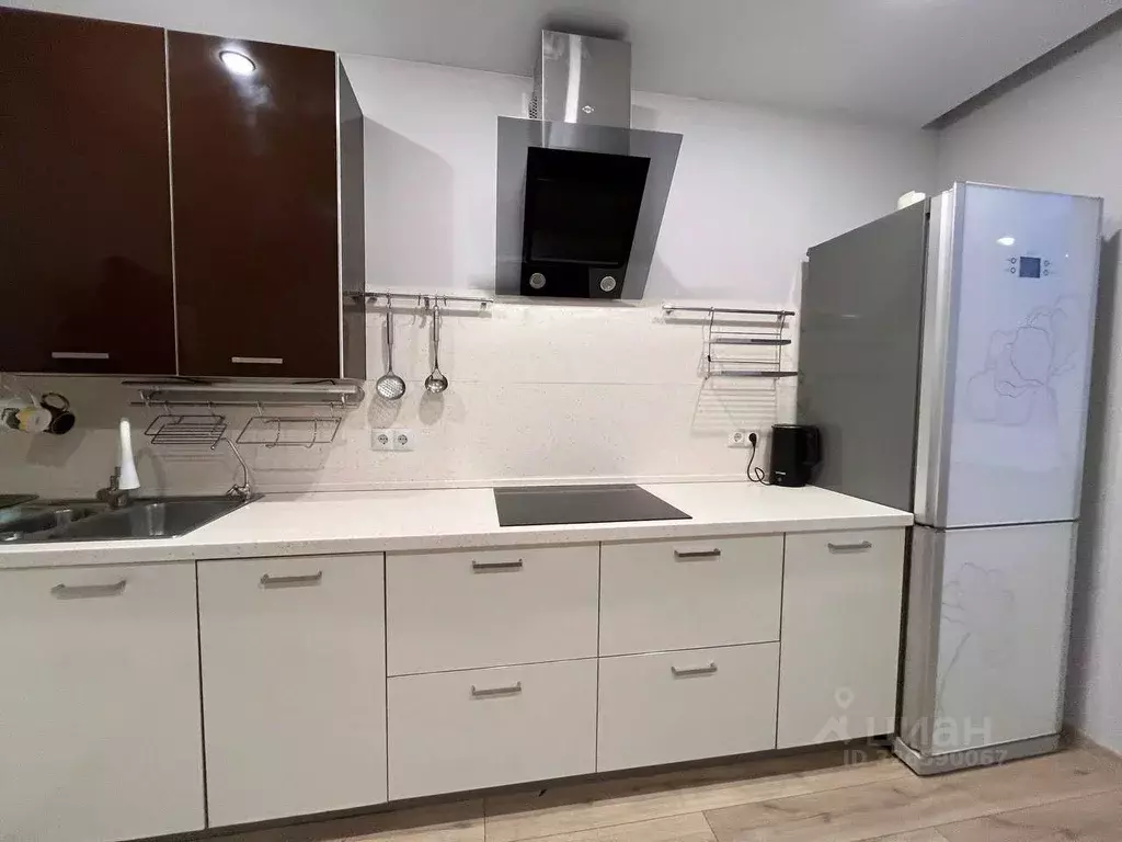 2-к кв. Свердловская область, Екатеринбург ул. М.Н. Михеева, 8 (62.6 ... - Фото 2