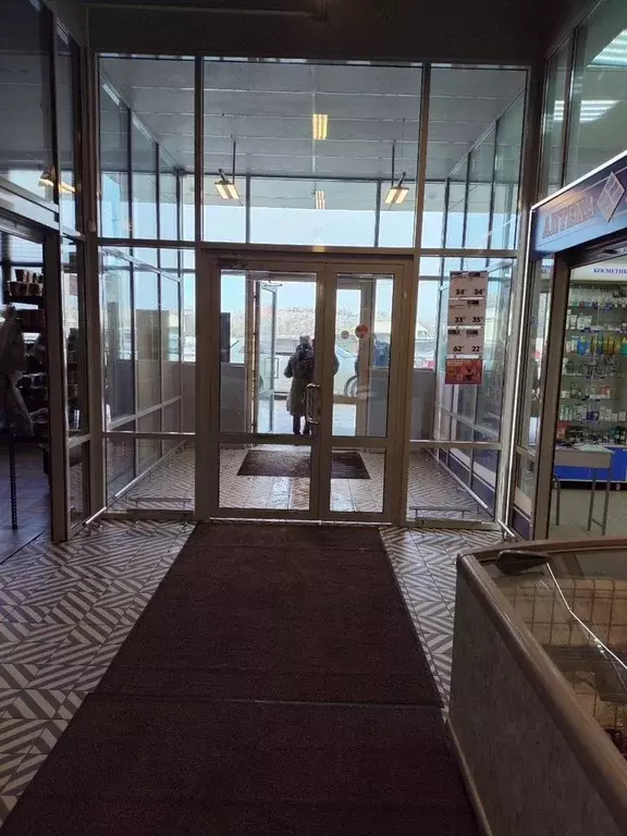 Торговая площадь в Ленинградская область, Гатчинский муниципальный ... - Фото 1