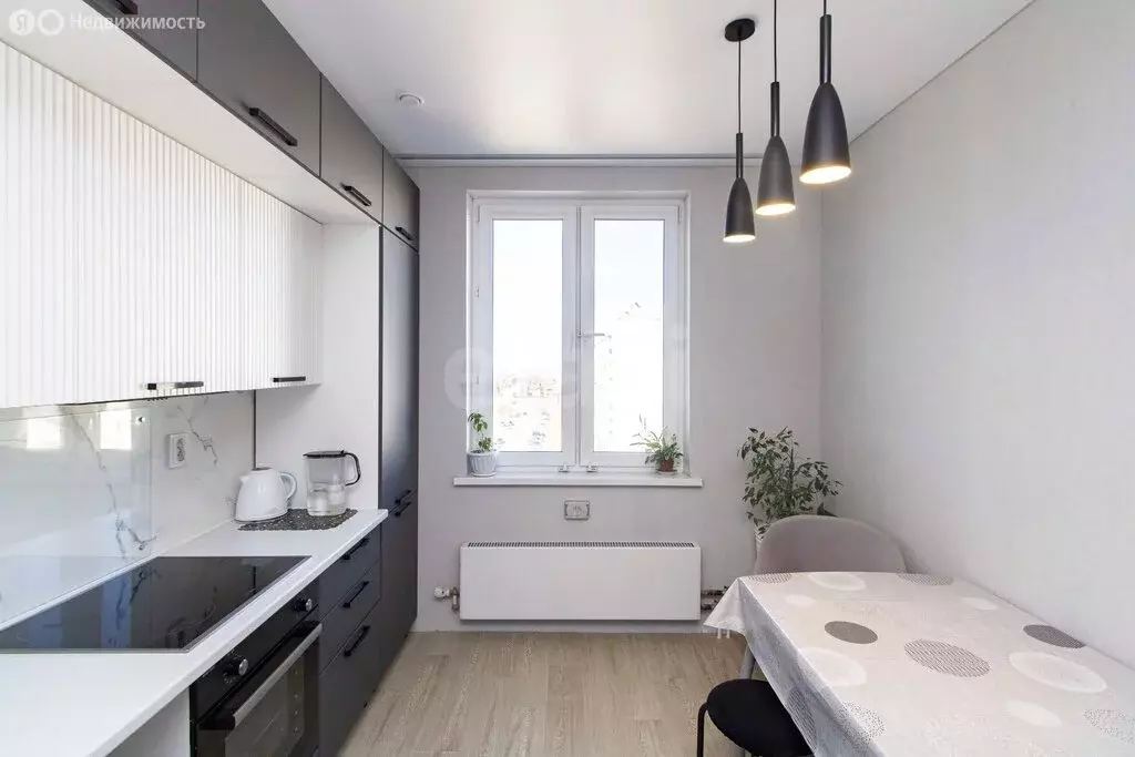 2-комнатная квартира: Тюмень, микрорайон Антипино, Беловежская улица, ... - Фото 1