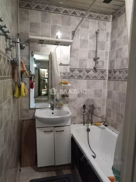 3-к кв. Москва ул. Чечулина, 22 (68.0 м) - Фото 0