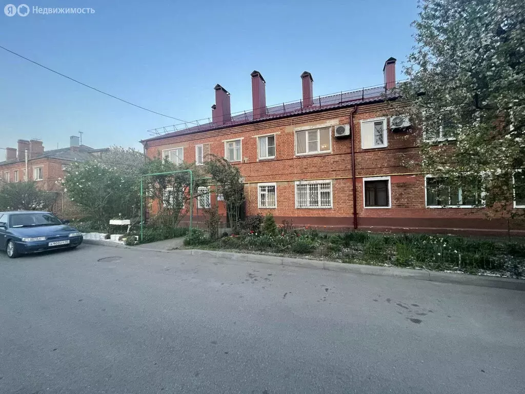 1-комнатная квартира: Армавир, улица Ефремова, 240 (30 м) - Фото 0