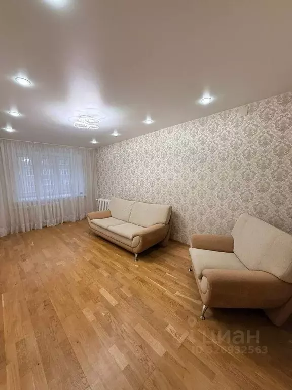 1-к кв. Кировская область, Киров ул. Сурикова, 39 (42.0 м) - Фото 2