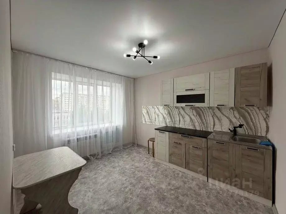 2-к кв. Татарстан, Зеленодольск ул. Комарова, 10 (40.0 м) - Фото 1