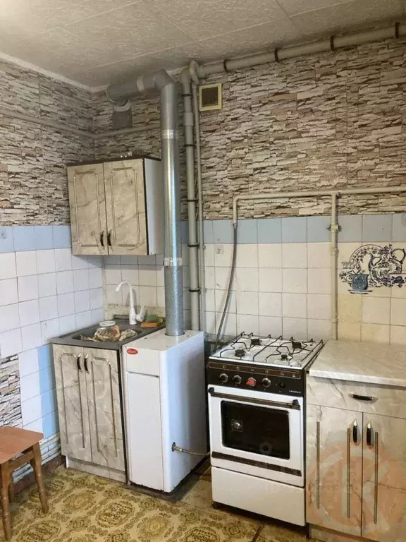 2-к кв. Крым, Сакский район, с. Уютное ул. Кирова, 4 (58.1 м) - Фото 1