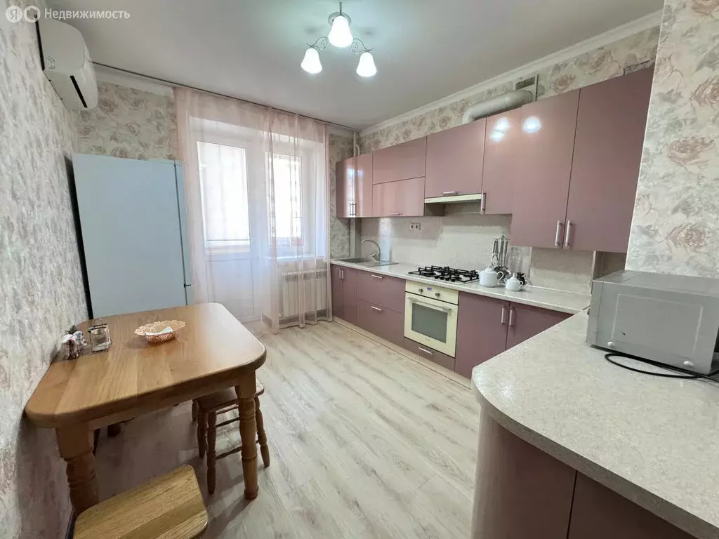 1-комнатная квартира: Горячий Ключ, улица Ворошилова, 38 (48 м) - Фото 0