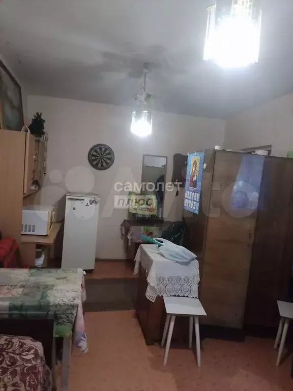 Комната 17 м в 8-к., 2/10 эт. - Фото 1