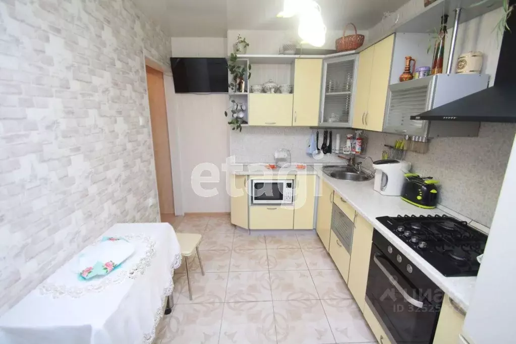 3-к кв. Костромская область, Кострома Давыдовский-2 мкр, 37 (64.6 м) - Фото 1