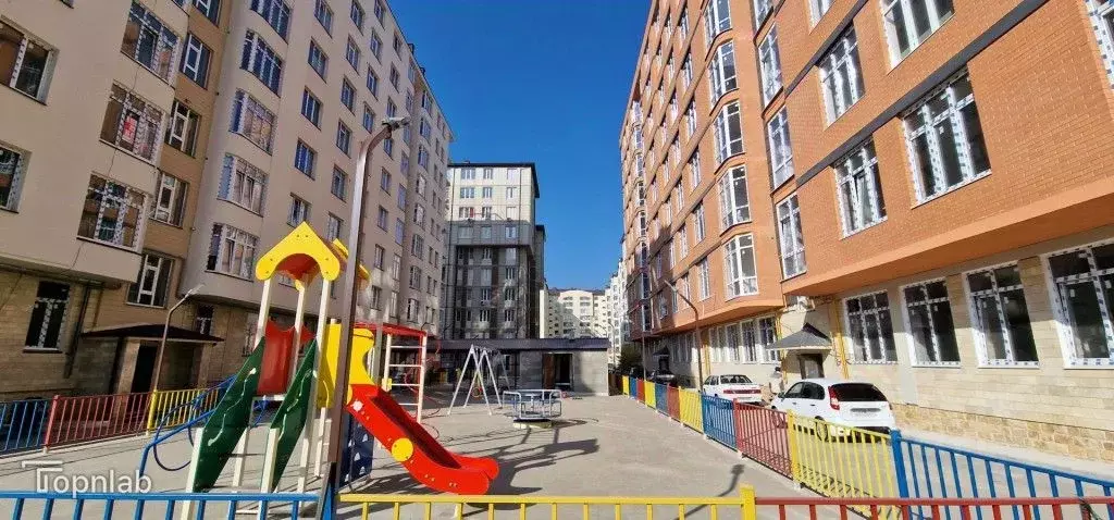 2-к кв. Кабардино-Балкария, Нальчик ул. Чернышевского, 201Е (68.1 м) - Фото 1