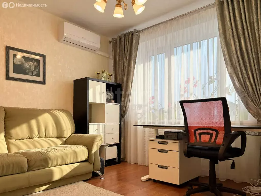 9-комнатная квартира: Псков, Коммунальная улица, 7 (164.2 м) - Фото 2