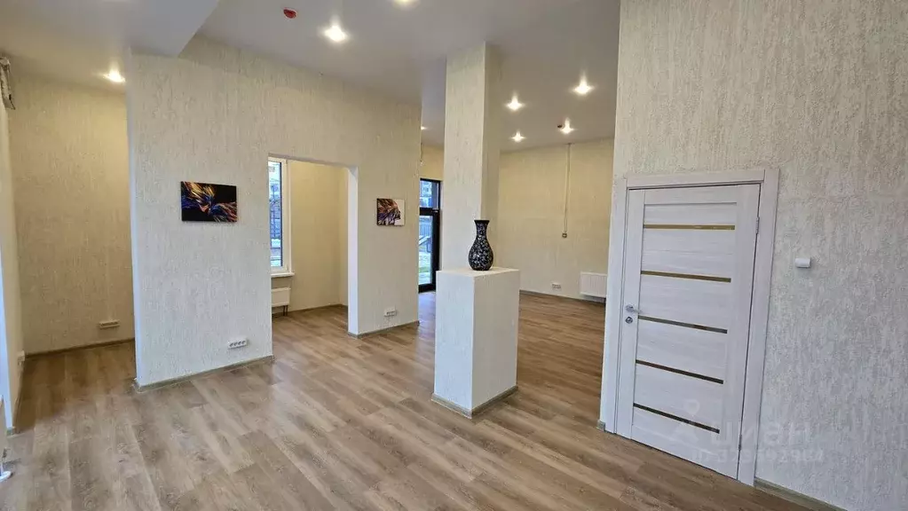 Помещение свободного назначения в Ленинградская область, Мурино ... - Фото 1