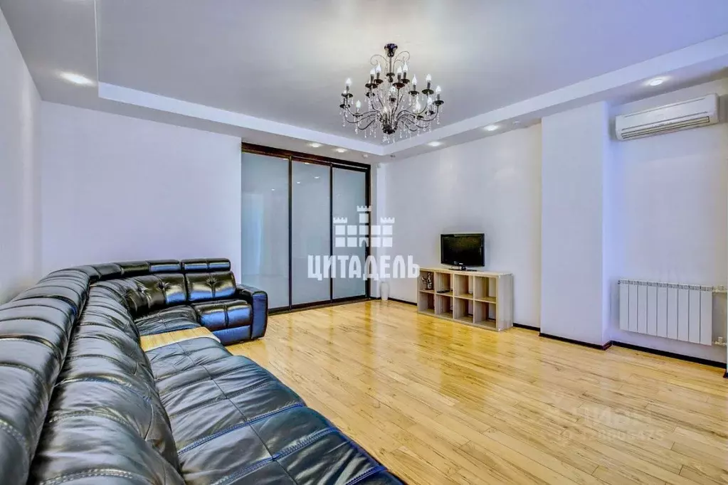 3-к кв. Воронежская область, Воронеж ул. Чернышевского, 42 (137.0 м) - Фото 1