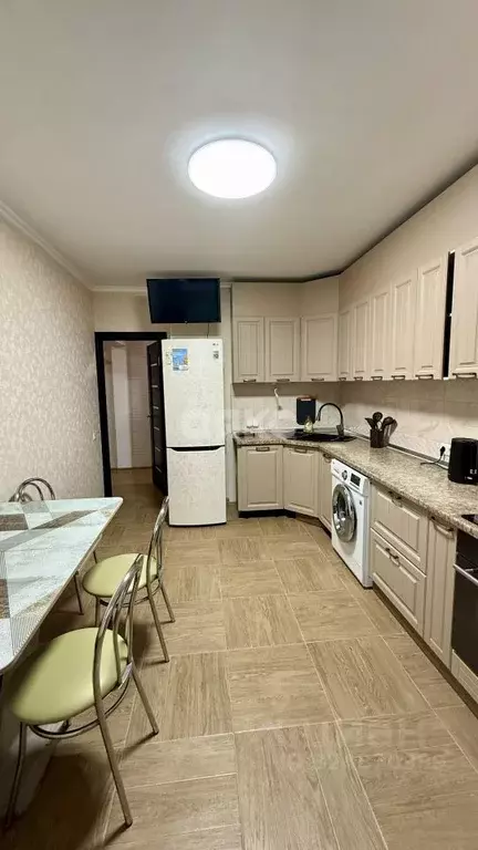 3-к кв. Крым, Симферополь ул. Лексина, 74 (73.0 м) - Фото 2