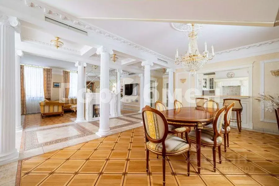 Дом в Московская область, Красногорск городской округ, с. ... - Фото 1