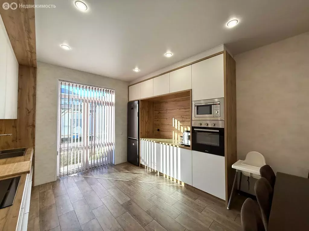 Дом в Добровское сельское поселение, село Краснолесье, Ежевичная ... - Фото 1