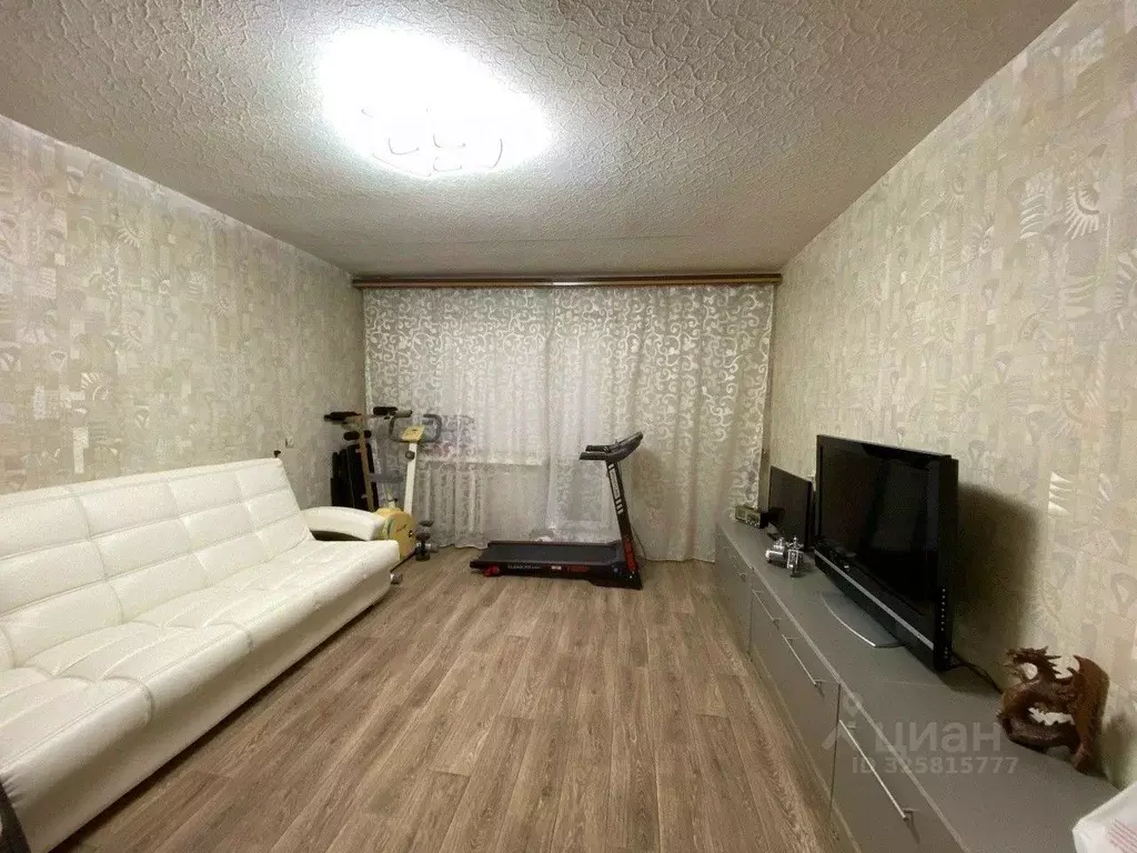 3-к кв. Коми, Сыктывкар Тентюковская ул., 91 (70.4 м) - Фото 1