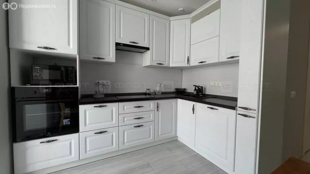 1-комнатная квартира: Казань, улица Серова, 28А (40 м) - Фото 0