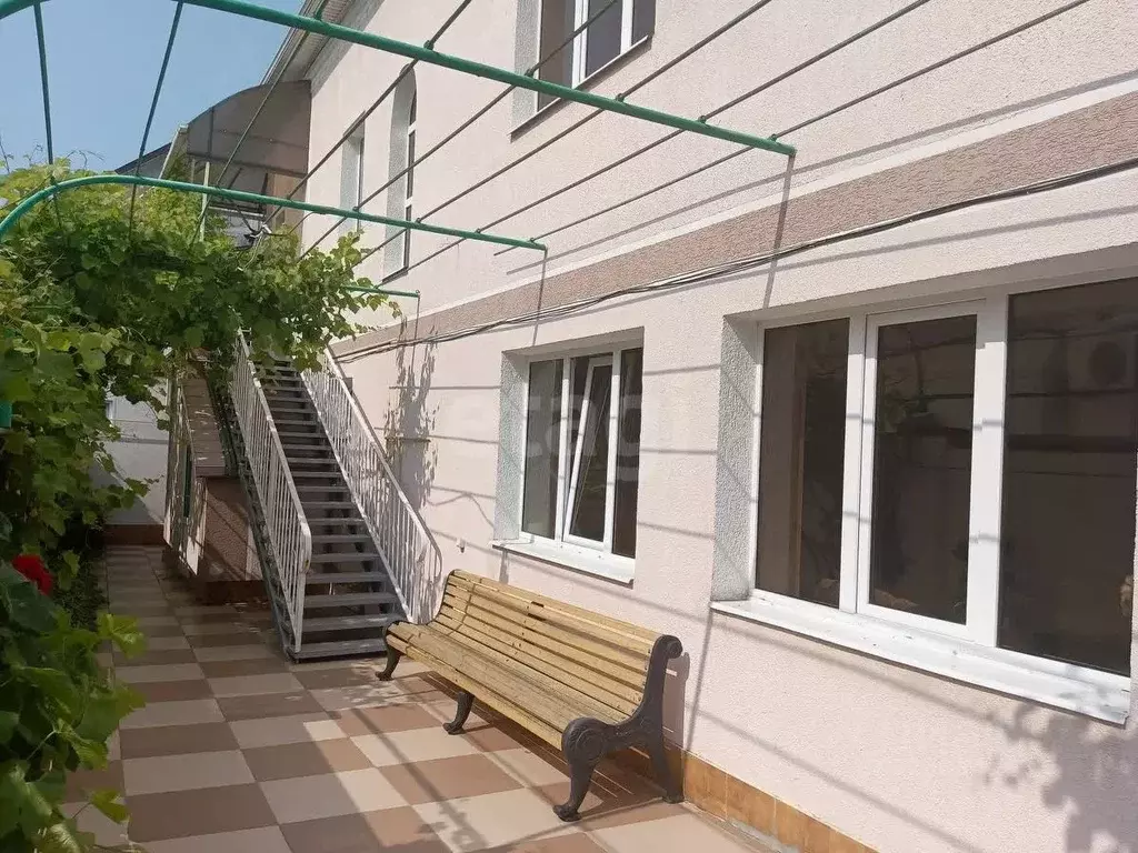 Дом в Краснодарский край, Геленджик городской округ, с. Кабардинка  ... - Фото 2