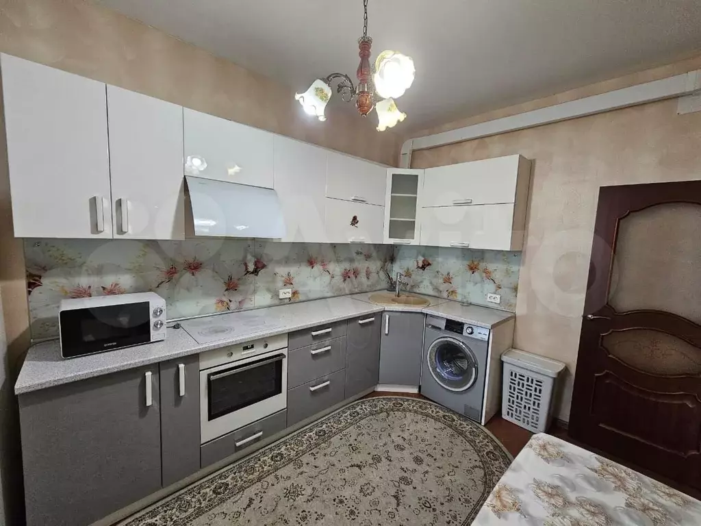 2-к. квартира, 70 м, 16/21 эт. - Фото 0