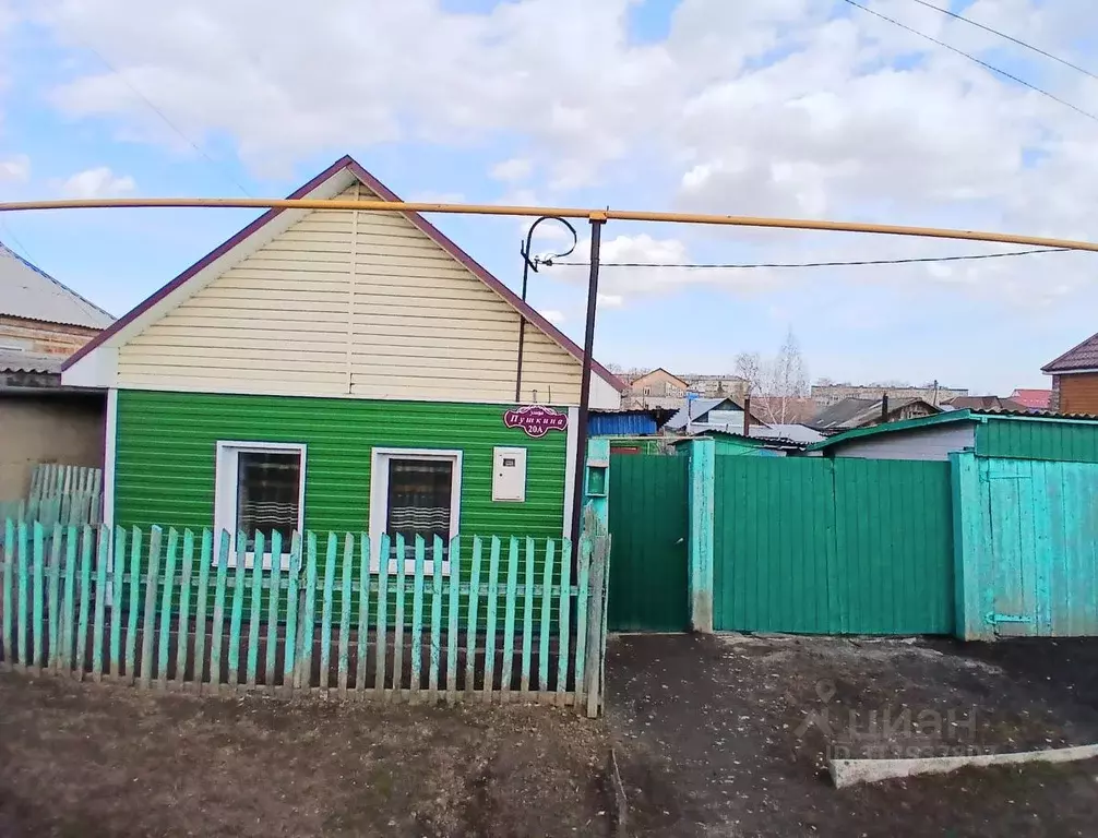 Дом в Омская область, Калачинск ул. Пушкина (28 м) - Фото 0
