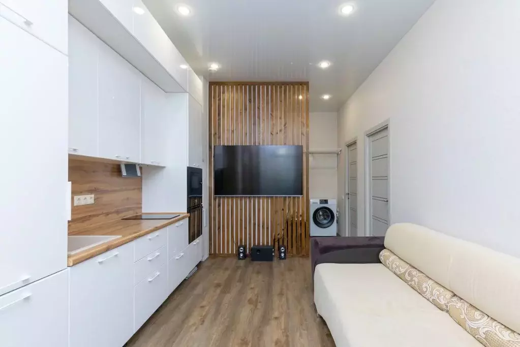 1-к кв. Тюменская область, Тюмень ул. Сергея Свиридова, 7 (37.5 м) - Фото 2