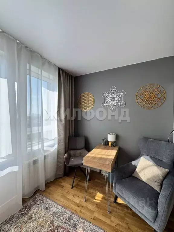 Студия Новосибирская область, Новосибирск Сухарная ул., 107/1 (27.9 м) - Фото 1