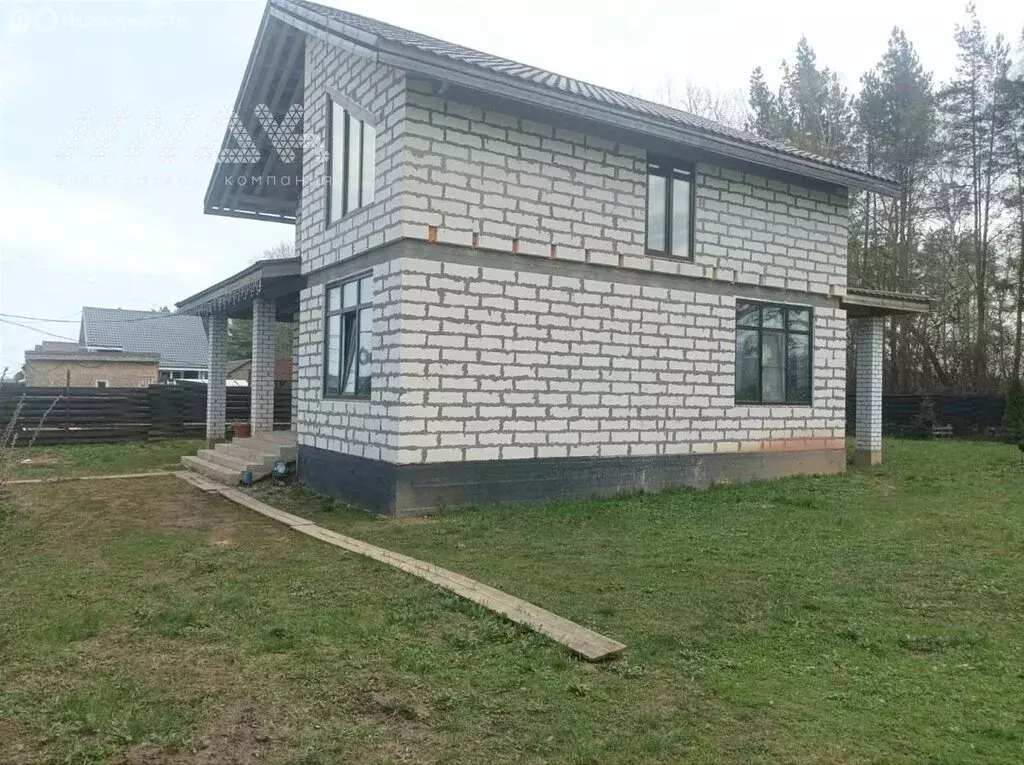 Дом в село Каменки, улица Саврасова, 1 (9.3 м) - Фото 1