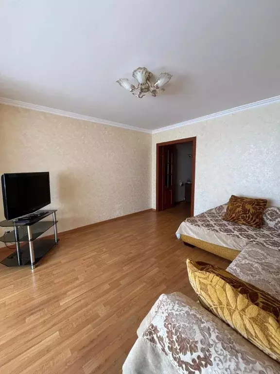 2-к кв. Северная Осетия, Владикавказ Весенняя ул., 7 (70.0 м) - Фото 0