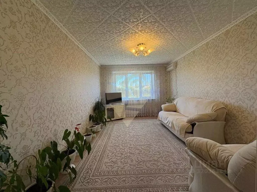 3-к кв. Белгородская область, Старый Оскол ул. Свердлова, 10 (62.6 м) - Фото 1