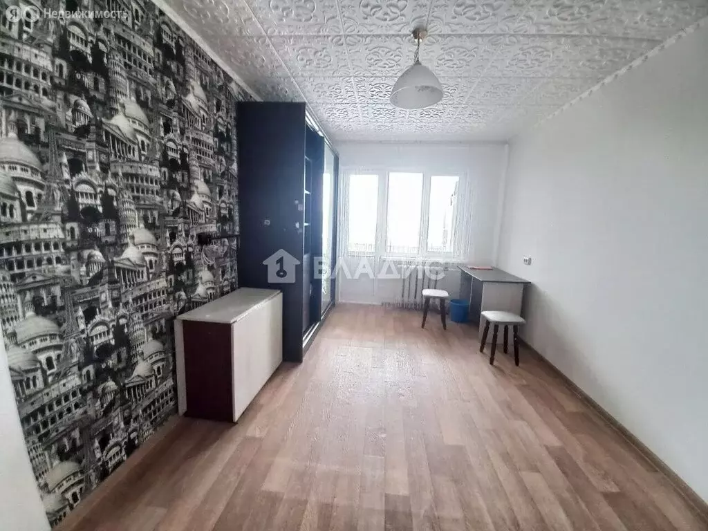 1к в 3-комнатной квартире (15 м) - Фото 1