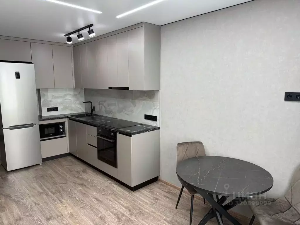 2-к кв. Алтайский край, Барнаул Северо-Западная ул., 48А (39.0 м) - Фото 1