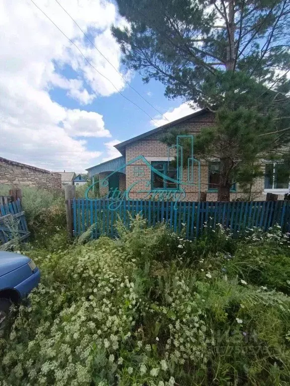 Дом в Оренбургская область, Кувандыкский муниципальный округ, д. ... - Фото 0