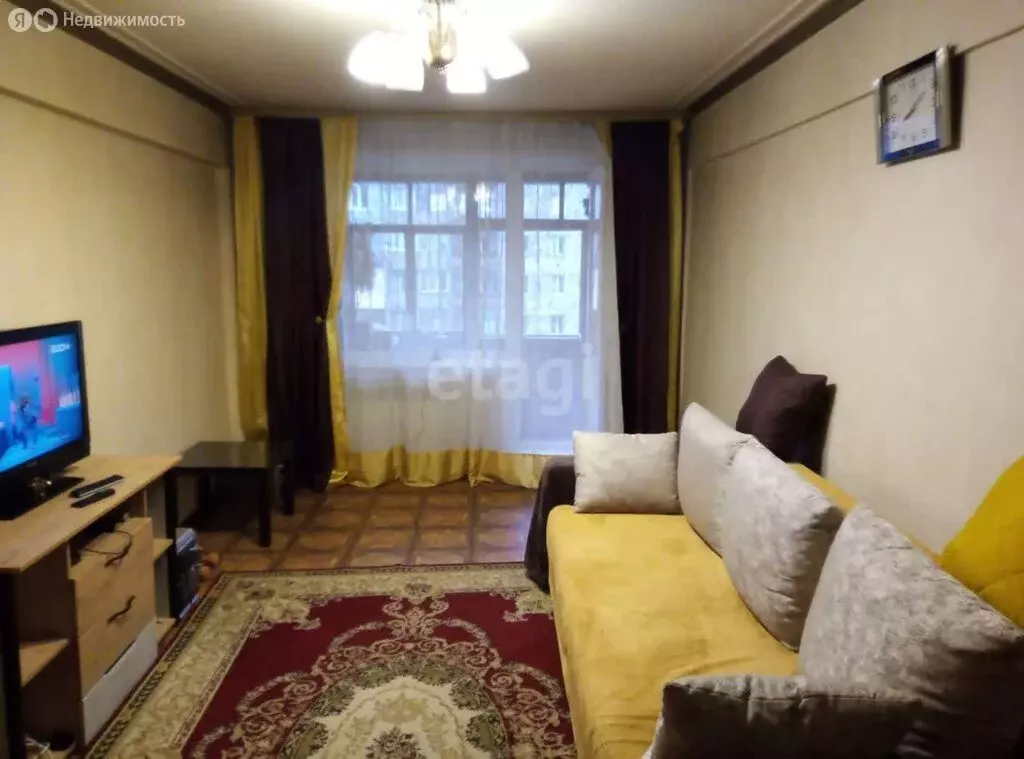 5-комнатная квартира: Бийск, улица Петра Мерлина, 20 (95.5 м) - Фото 1