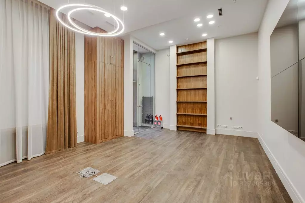 Помещение свободного назначения в Москва Триколор жилой комплекс (140 ... - Фото 1